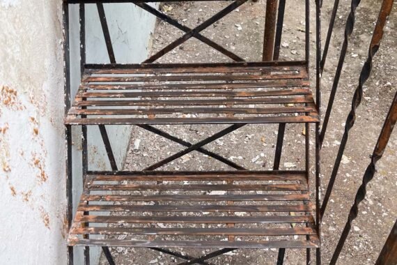 Εξωτερική σκάλα 4